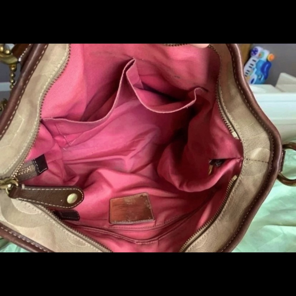 Coach Bag - Picture 3 of 4